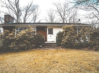 1 Cove Rd, South Salem, NY 10590