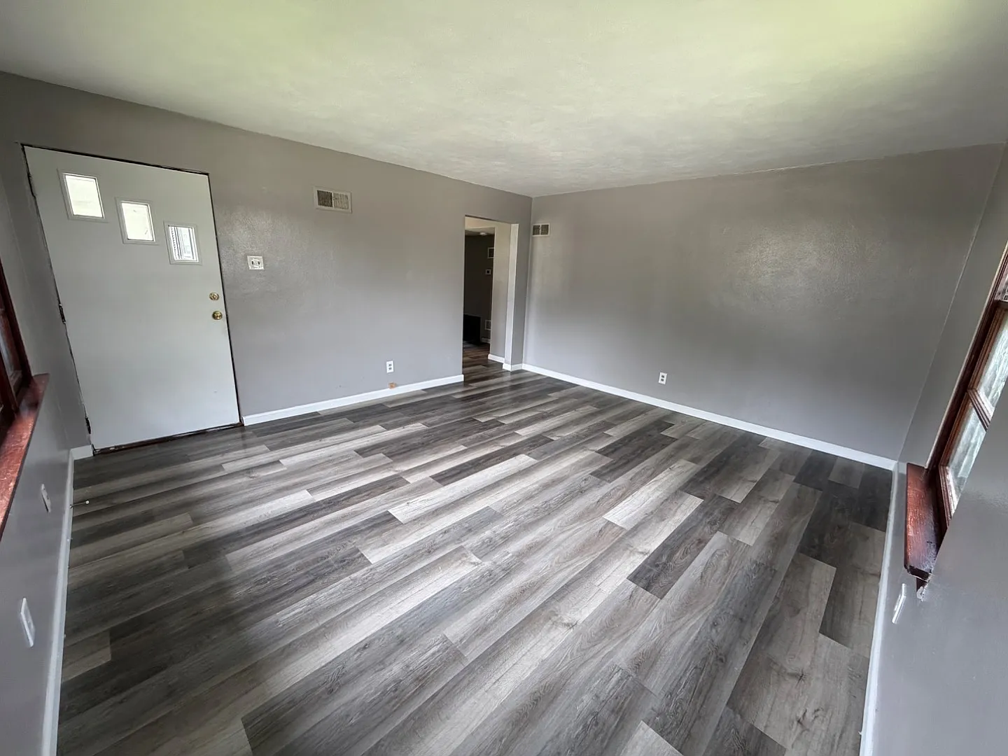 209 N Florida Ave — Photo 2
