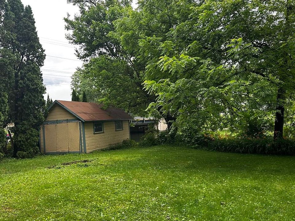 2nd image of 127 Forton Ct