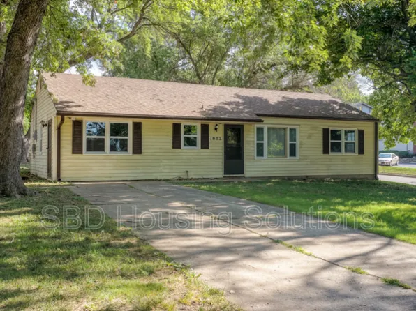 1002 Orchard Ave, Liberty, MO 64068