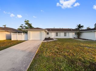 619 108th Ave N, Naples, FL 34108