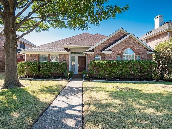 2nd image of 1126 Emily Ln