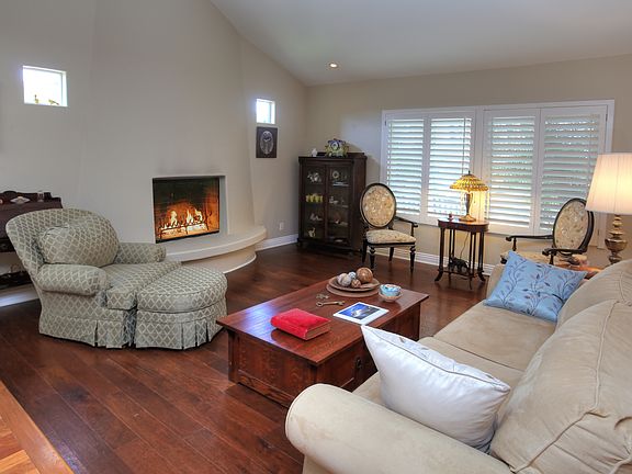 2nd image of 1513 Portesuello Ave