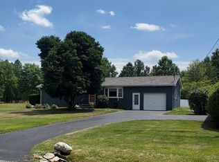 4030 Lamor Rd, Hermitage, PA 16148