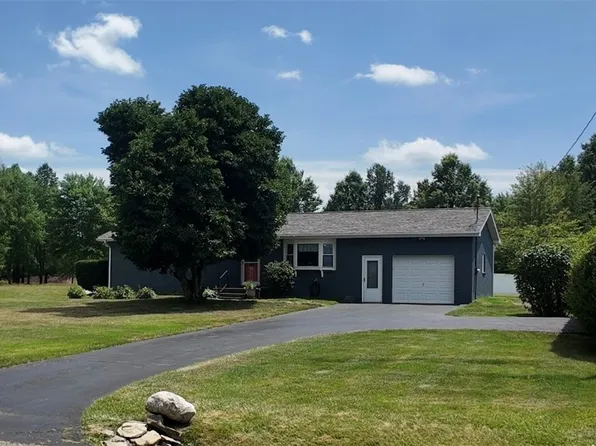 4030 Lamor Rd, Hermitage, PA 16148