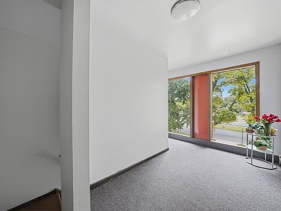 4th image of 8343 S King Dr APT 3B