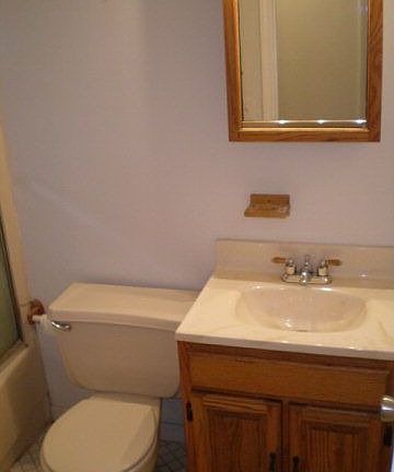 4th image of 4927 Cambridge Dr