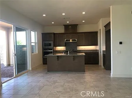 19042 Martino Ct — Photo 5