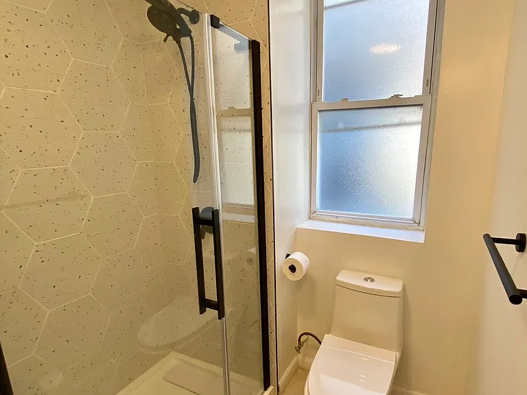 388 Communipaw Ave #2C — Photo 13