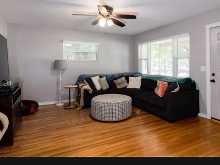 1436 N Prairie Ln — Photo 2