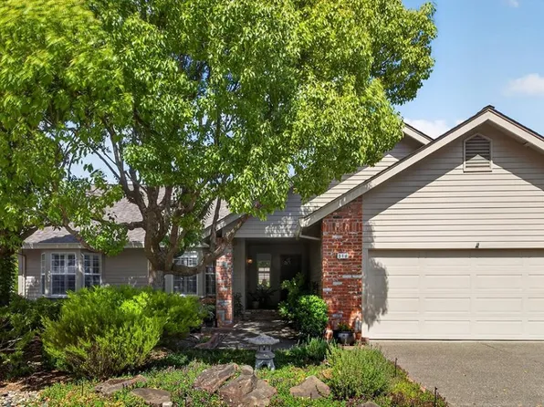 318 Miramonte Place, Santa Rosa, CA 95409
