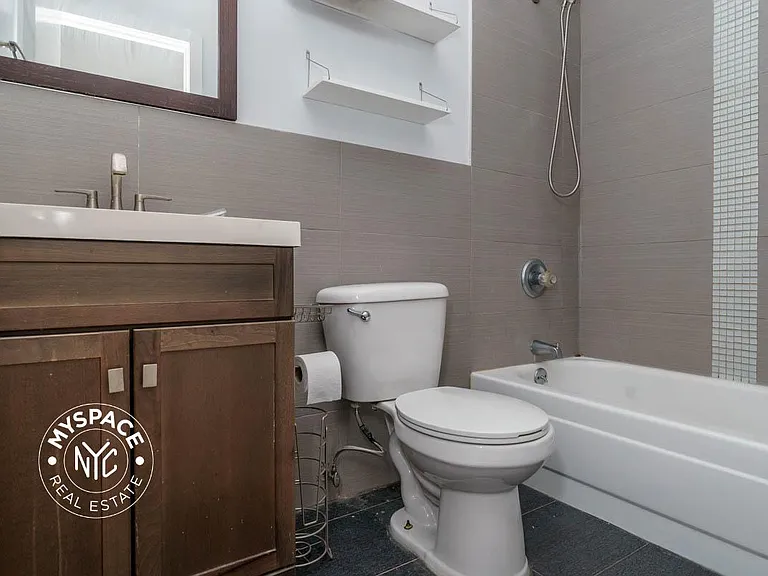 828 Halsey St #2B — Photo 9