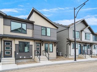 3705 141st St SW #18, Edmonton, AB T6W1A3