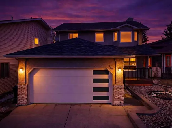 256 S Riverside Mews SE, Calgary, AB T2C 3Y8