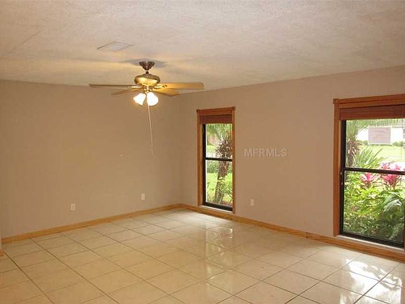 4th image of 114 Hollyhock Dr