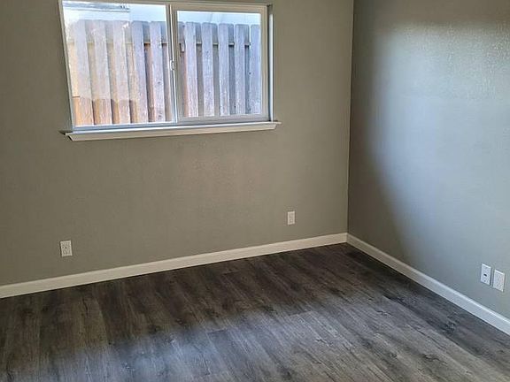 5th image of 307 W Sonoma St