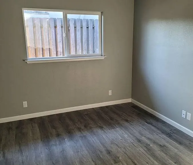 307 W Sonoma St — Photo 5