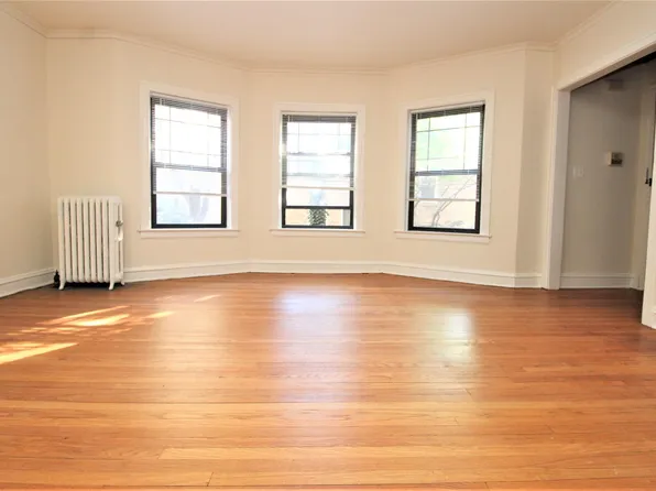 4308 N Ashland Ave APT 2E, Chicago, IL 60613