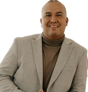 Christopher Cruz