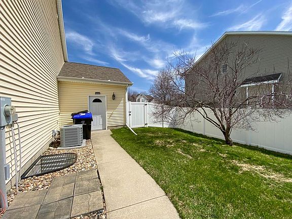 3rd image of 2714 Kaisner Dr