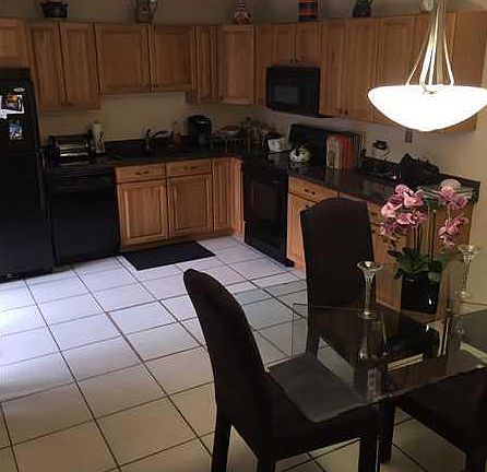 3rd image of 1501 15th Ln #B