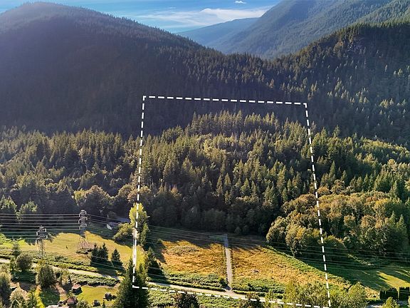 Build your dream home here! lines are approx>