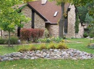 4204 Springhill Dr, Manitowoc, WI 54220