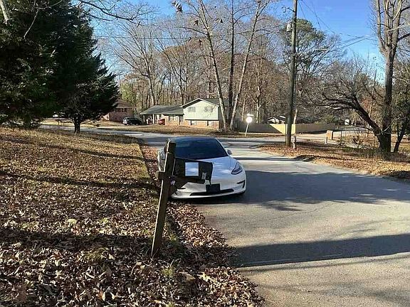 4th image of 6198 Rocky Creek Dr