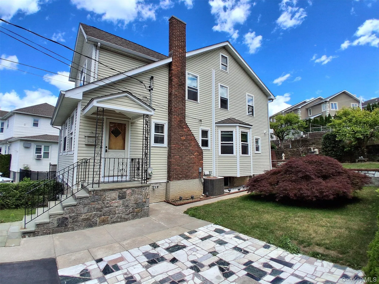 3 bed, 3.0 bath, 1482 sqft, $5,800 — Photo 3