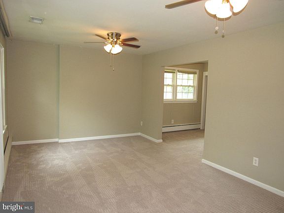 5th image of 1036 N Daniel St #2
