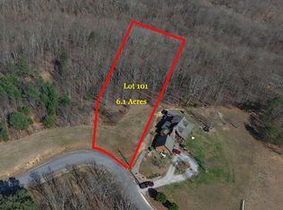 101 Falling Cliff Dr #101, South Pittsburg, TN 37380