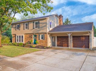 951 Parkside Dr, Columbus, IN 47203