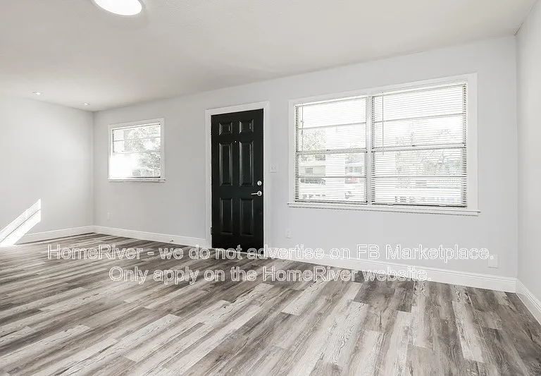 1455 Bethesda St — Photo 3