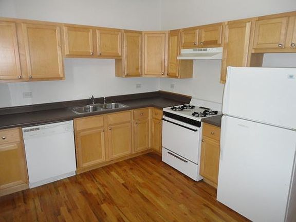 4th image of 1946 W Winona St #3