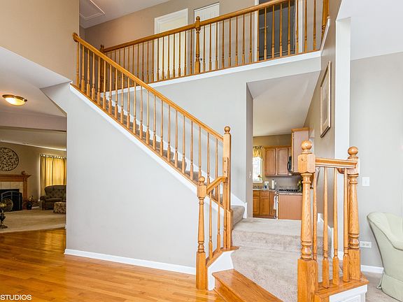 2nd image of 25248 Balmoral Dr