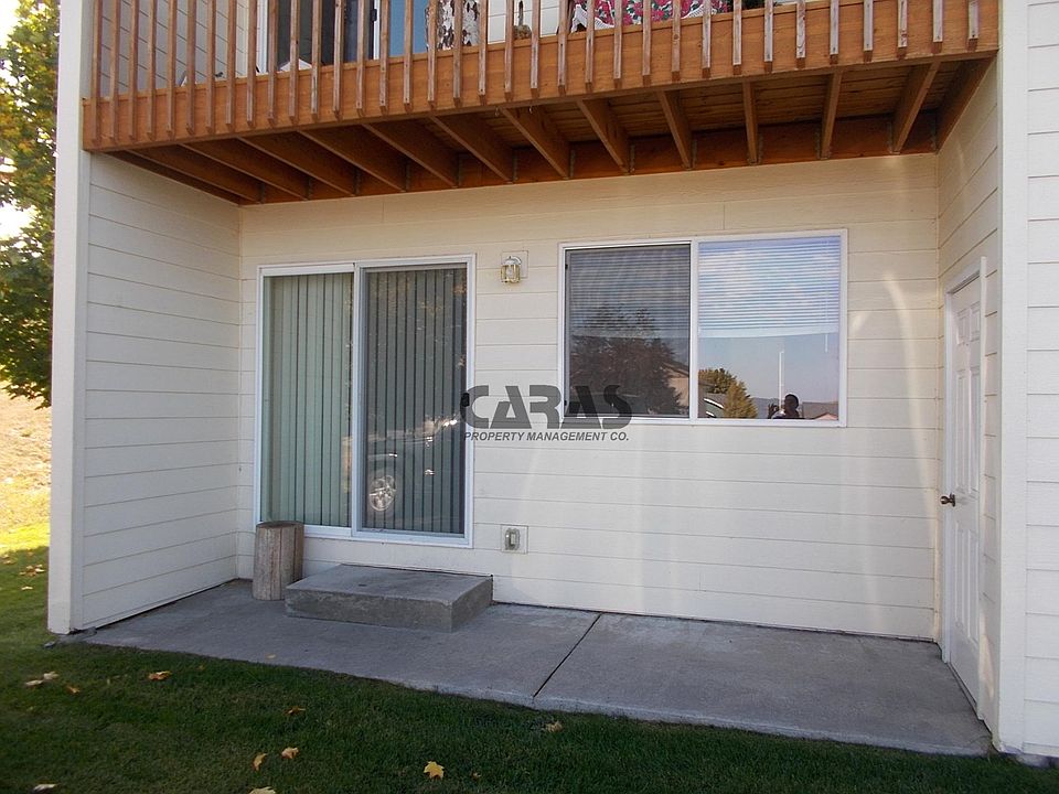 1st image of 17 C Ave APT 1