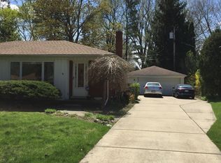 27143 Westland Rd, Redford, MI 48240