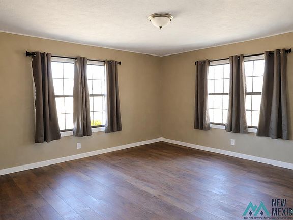 4th image of 1100 S Lea Ave