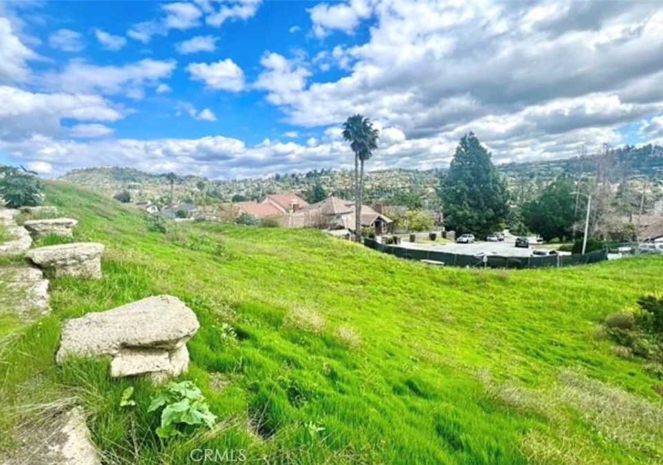 1st image of 19351 Lemon Hill Dr #5