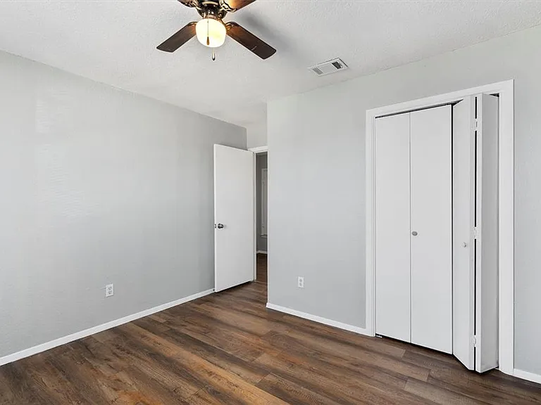 1701-1711 Rawhide Loop — Photo 10