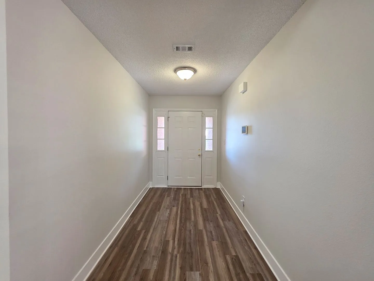 Nicely updated 3BR/2BA Home — Photo 2