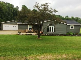 10734 Welton Rd NE, Bolivar, OH 44612