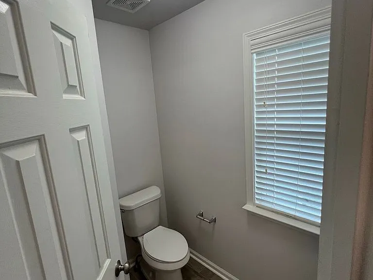 2048 Fosco Dr — Photo 24
