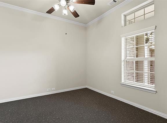 5th image of 1003 Lost Valley Dr