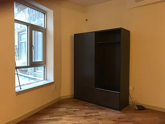 Rented by Pearl Realty Management LLC | media 1