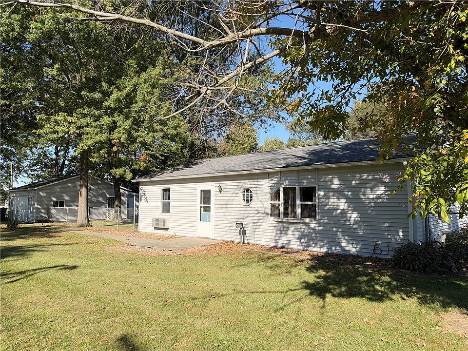 1st image of 21665 E 2240 North Rd