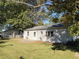 21665 E 2240 North Rd, Bismarck, IL 61814