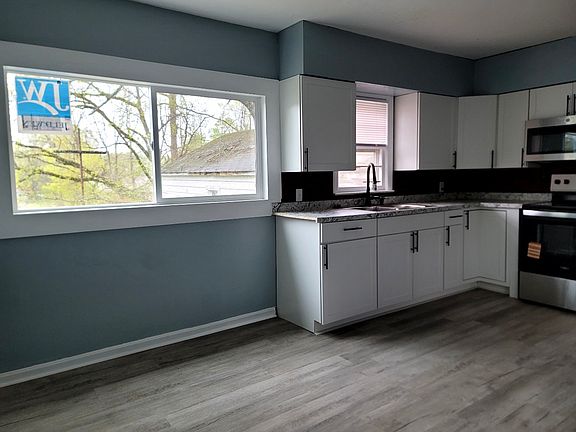 3rd image of 1039 Anna Ave