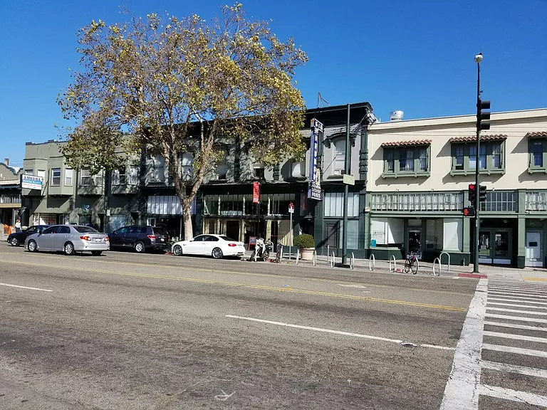 Temescal Shopping