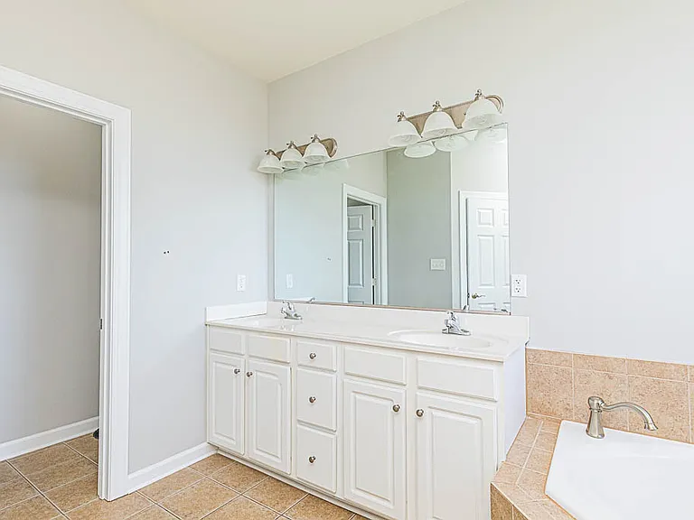 8624 Devara Ct — Photo 31